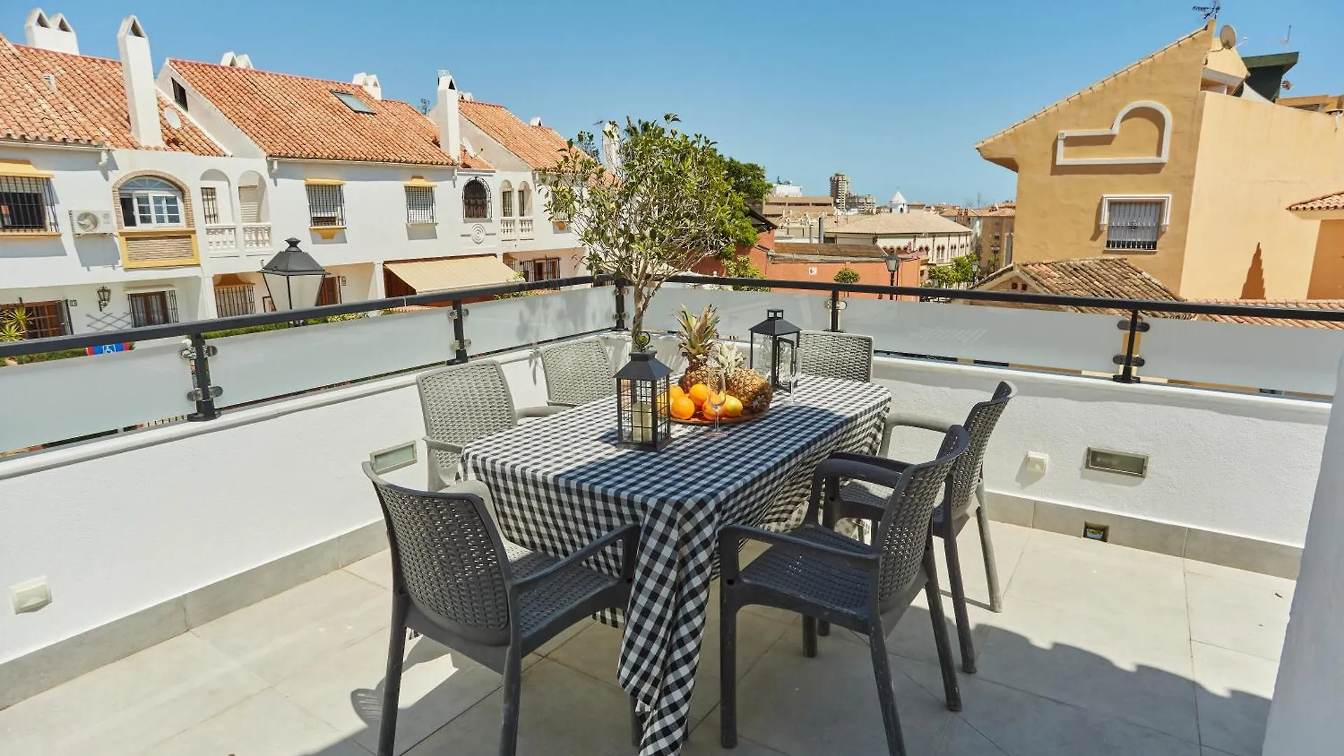 Villa In Fuengirola Center New Salt Water Pool Spain